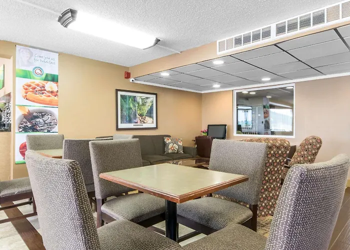 Quality Inn & Suites Horse Cave - Cave City